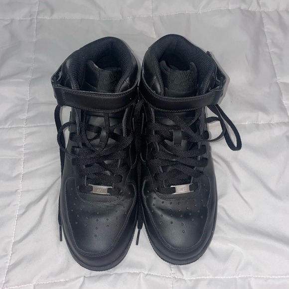 Brand new black high top air force 1 - Picture 4 of 5